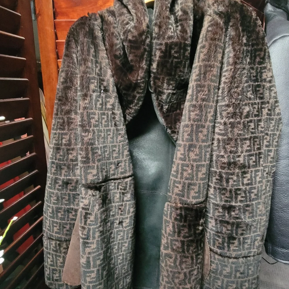 Fendi Shearling Coat - Picture 6 of 11